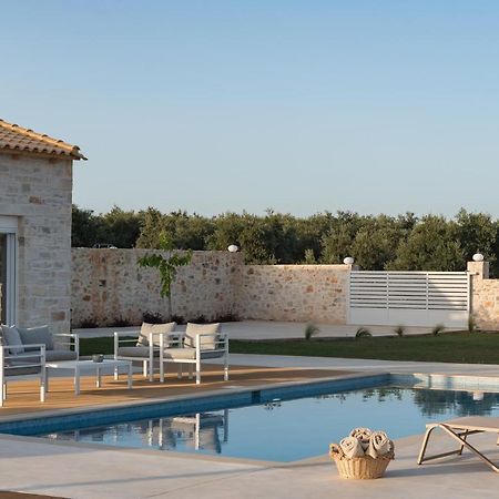 Evaero Villas I, II, III, IV - an ever-so inviting escape, By ThinkVilla Sfáka Esterno foto