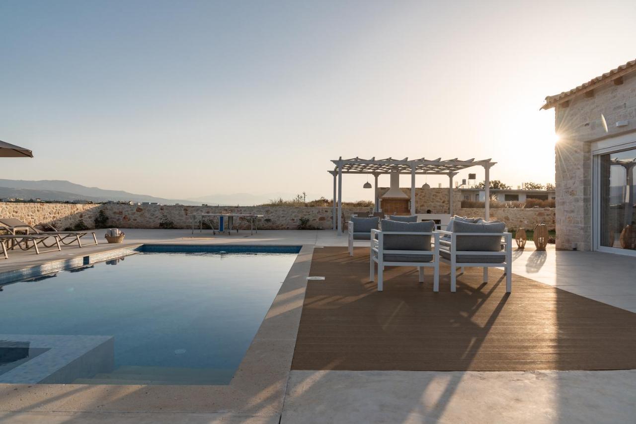 Evaero Villas I, II, III, IV - an ever-so inviting escape, By ThinkVilla Sfáka Esterno foto
