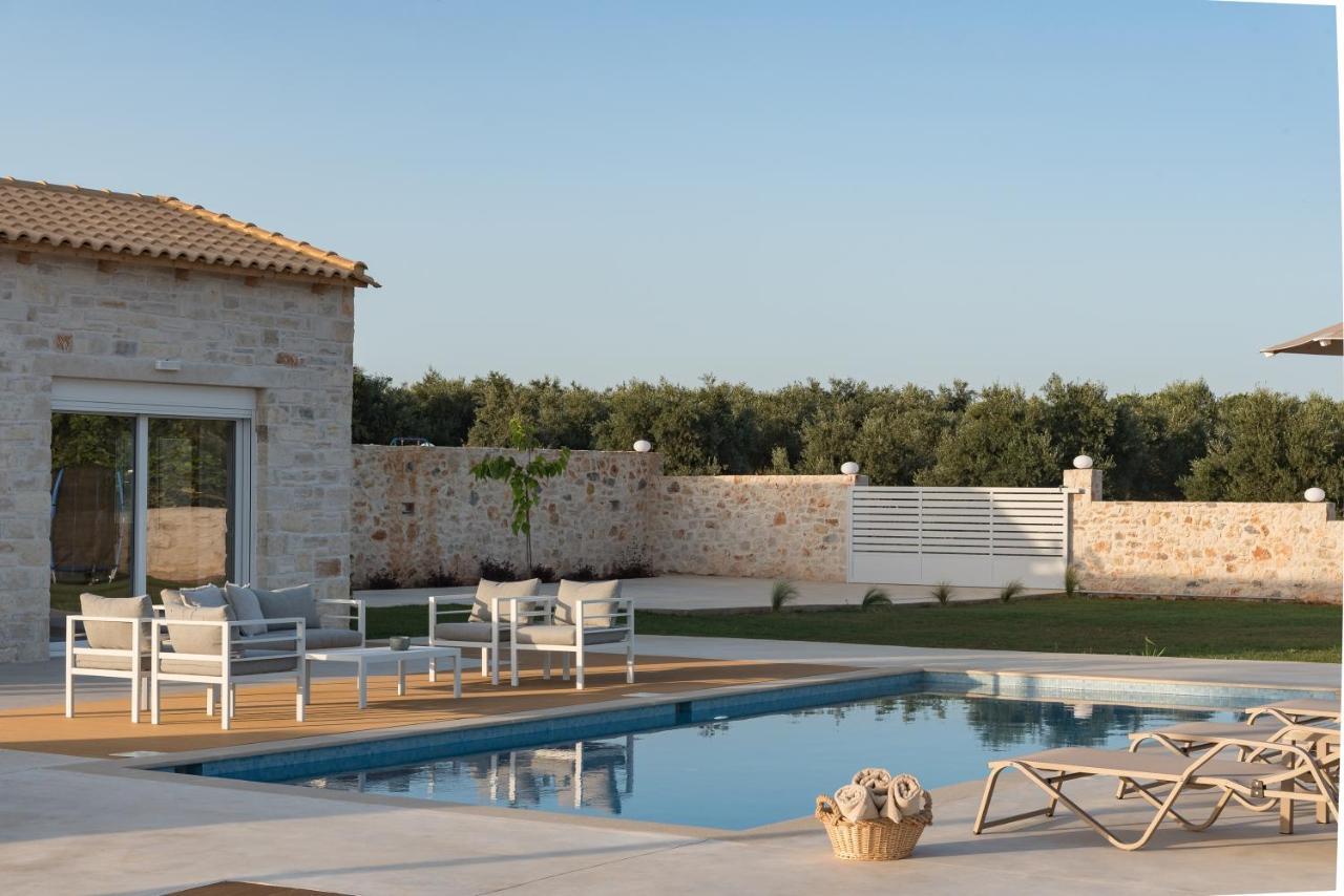 Evaero Villas I, II, III, IV - an ever-so inviting escape, By ThinkVilla Sfáka Esterno foto