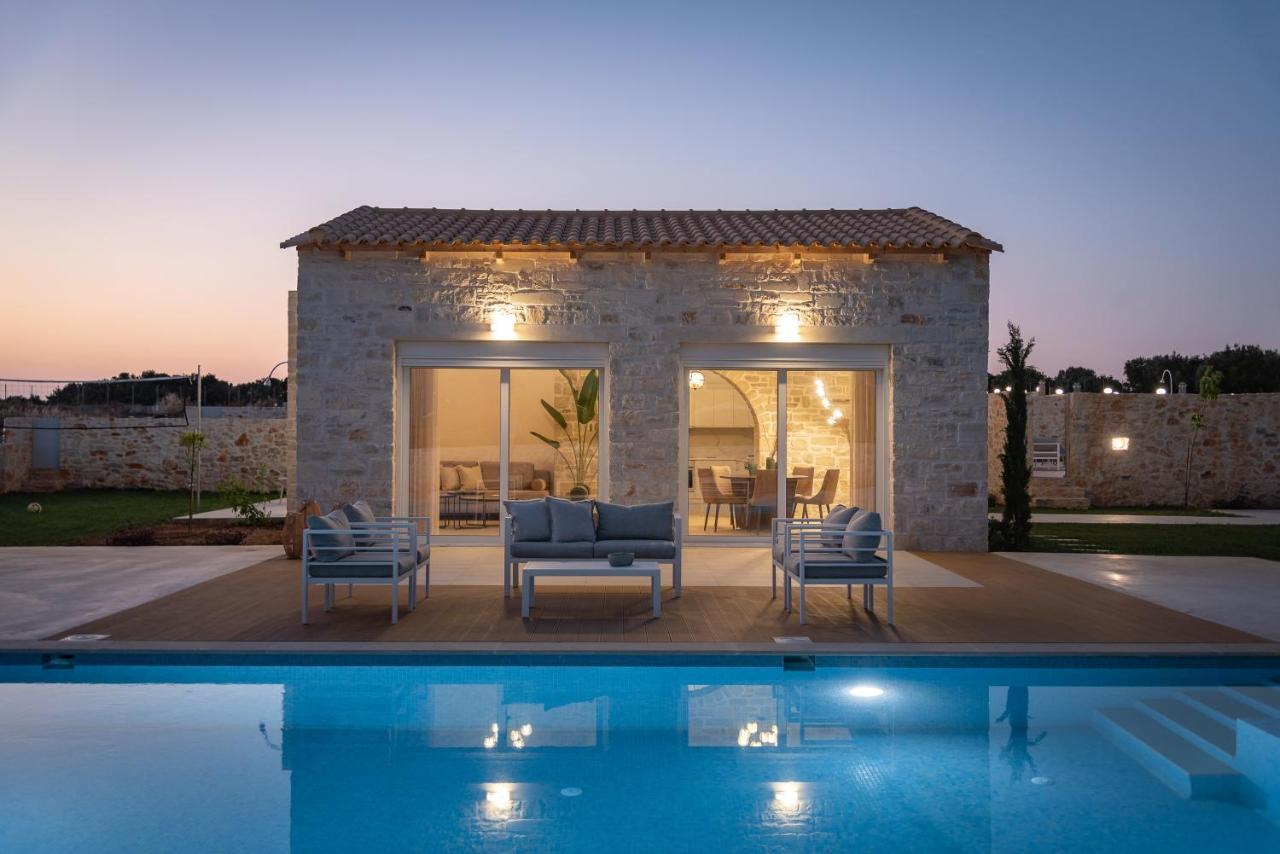 Evaero Villas I, II, III, IV - an ever-so inviting escape, By ThinkVilla Sfáka Esterno foto