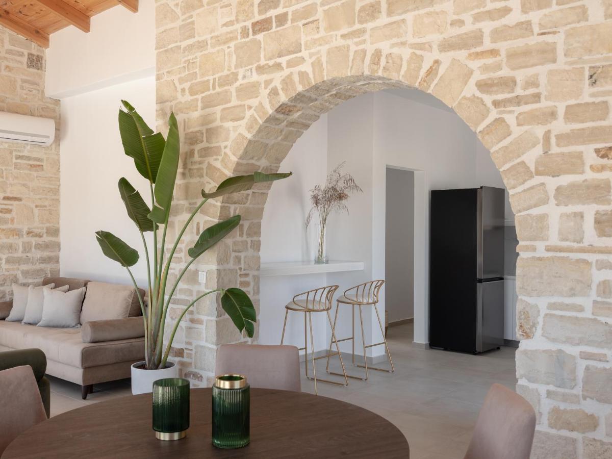 Evaero Villas I, II, III, IV - an ever-so inviting escape, By ThinkVilla Sfáka Esterno foto