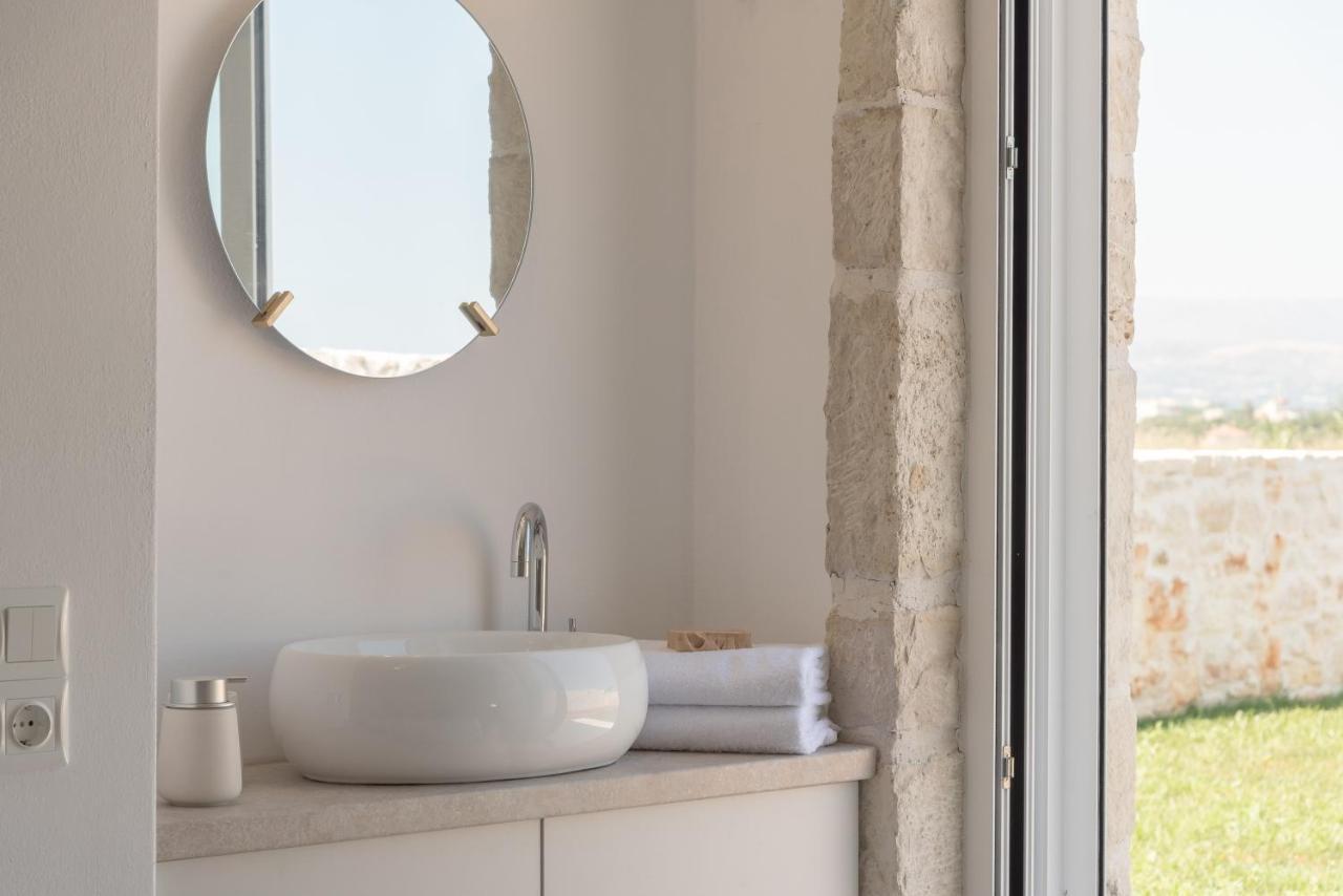 Evaero Villas I, II, III, IV - an ever-so inviting escape, By ThinkVilla Sfáka Esterno foto