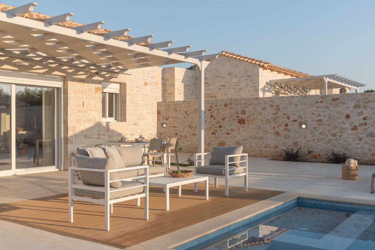 Evaero Villas I, II, III, IV - an ever-so inviting escape, By ThinkVilla Sfáka Esterno foto