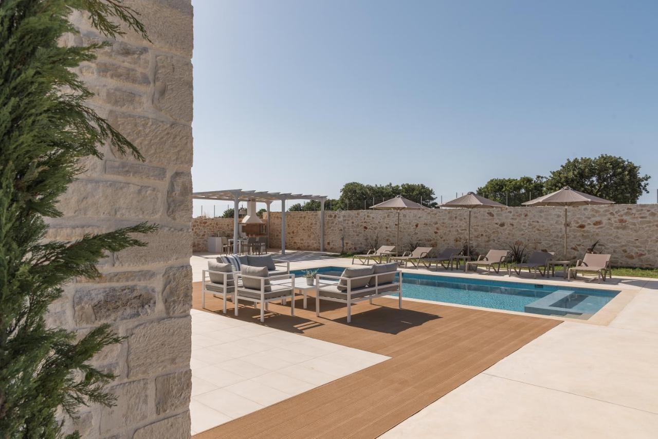 Evaero Villas I, II, III, IV - an ever-so inviting escape, By ThinkVilla Sfáka Esterno foto