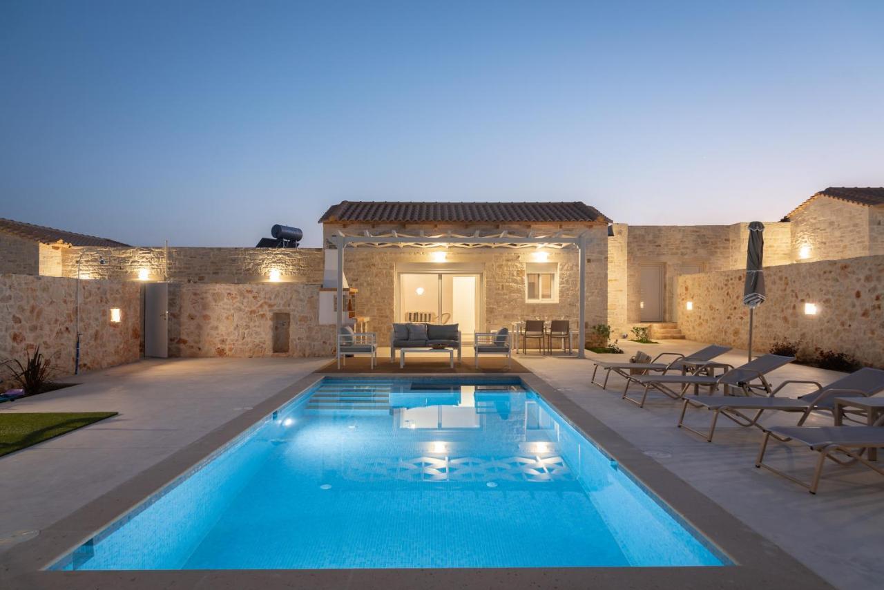 Evaero Villas I, II, III, IV - an ever-so inviting escape, By ThinkVilla Sfáka Esterno foto