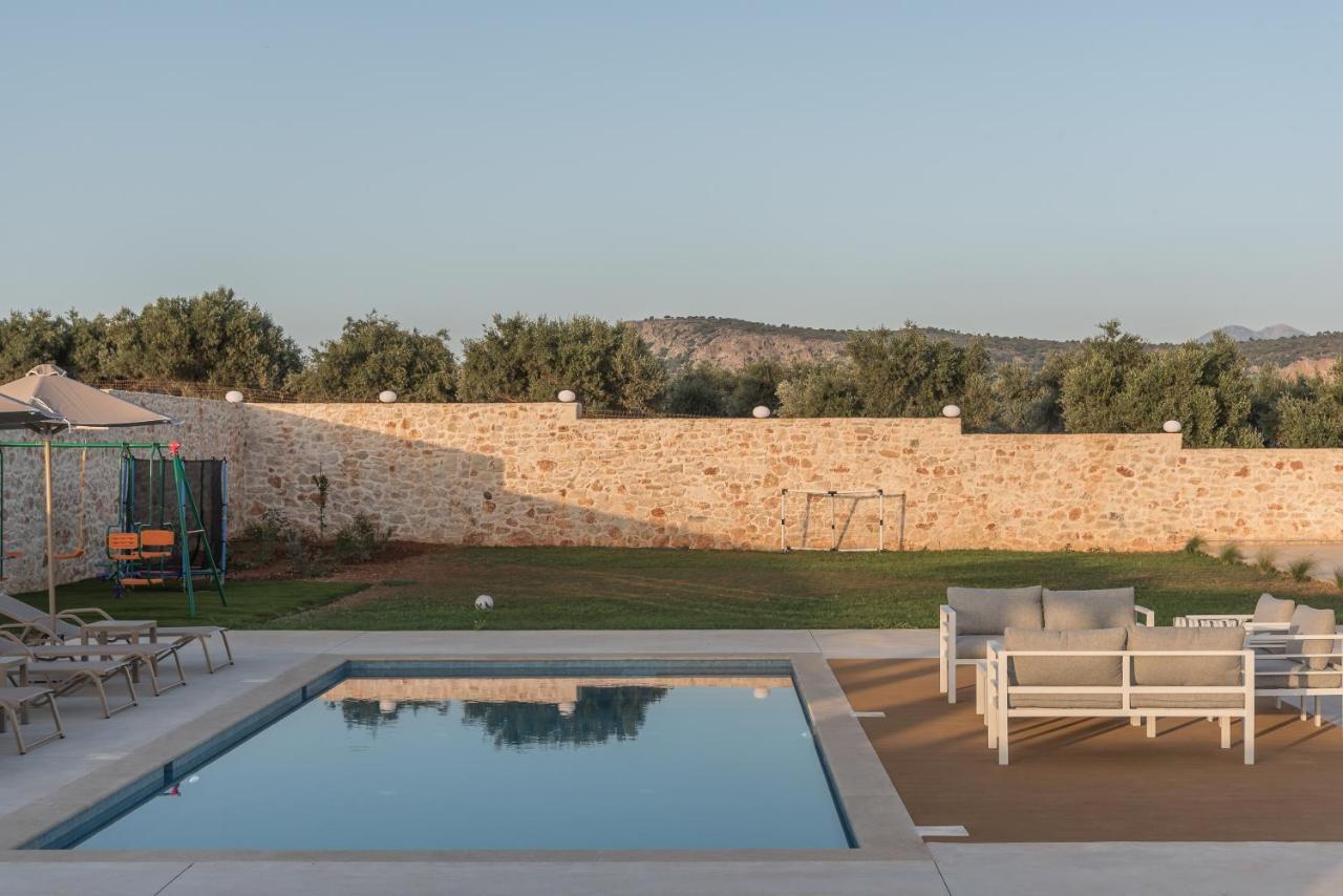 Evaero Villas I, II, III, IV - an ever-so inviting escape, By ThinkVilla Sfáka Esterno foto